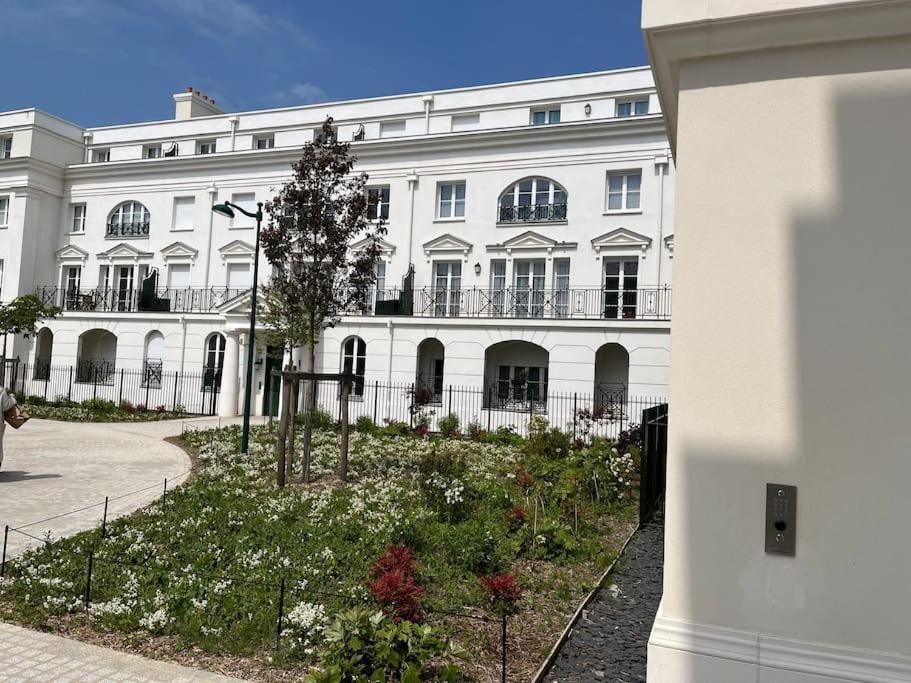 Superbe Appartement Tres Confortable Serris Exterior photo